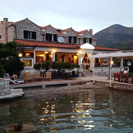 Sweet Village Hotel By The Sea สลาโน ภายนอก รูปภาพ