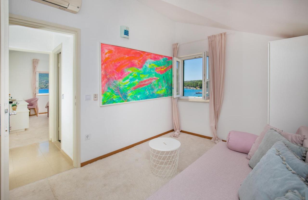 Sweet Village Hotel By The Sea สลาโน ภายนอก รูปภาพ